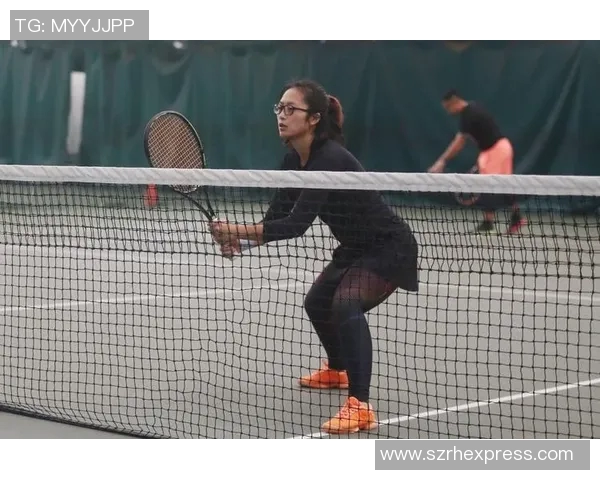 重庆网球队边路渗透战术解析与实战应用探讨