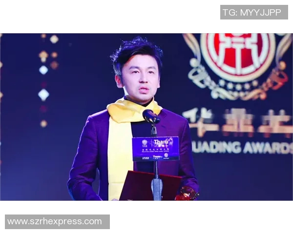 重庆足球队逆袭之路揭秘大满贯特别报道带你领略不一样的足球传奇