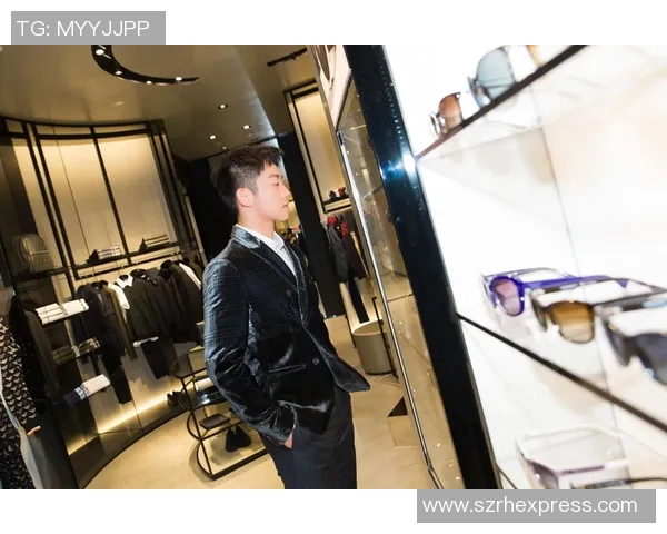 时尚足球明星男士礼服精选展示尽显绅士风范与运动魅力 时尚足球明星男士礼服精选展示尽显绅士风范与运动魅力