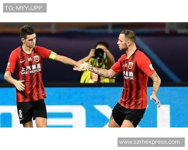 成都与西安羽毛球队赛后复盘探讨团队协作的成功与不足